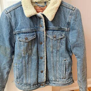 Levi’s Sherpa Trucker Denim Jacket (Women’s Small)